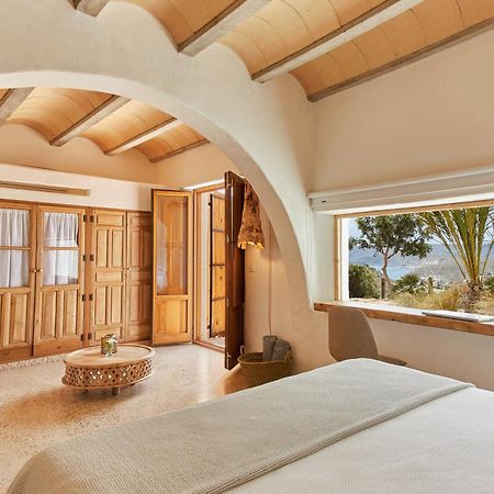 Equilicua Hotell Agua Amarga  Exteriör bild