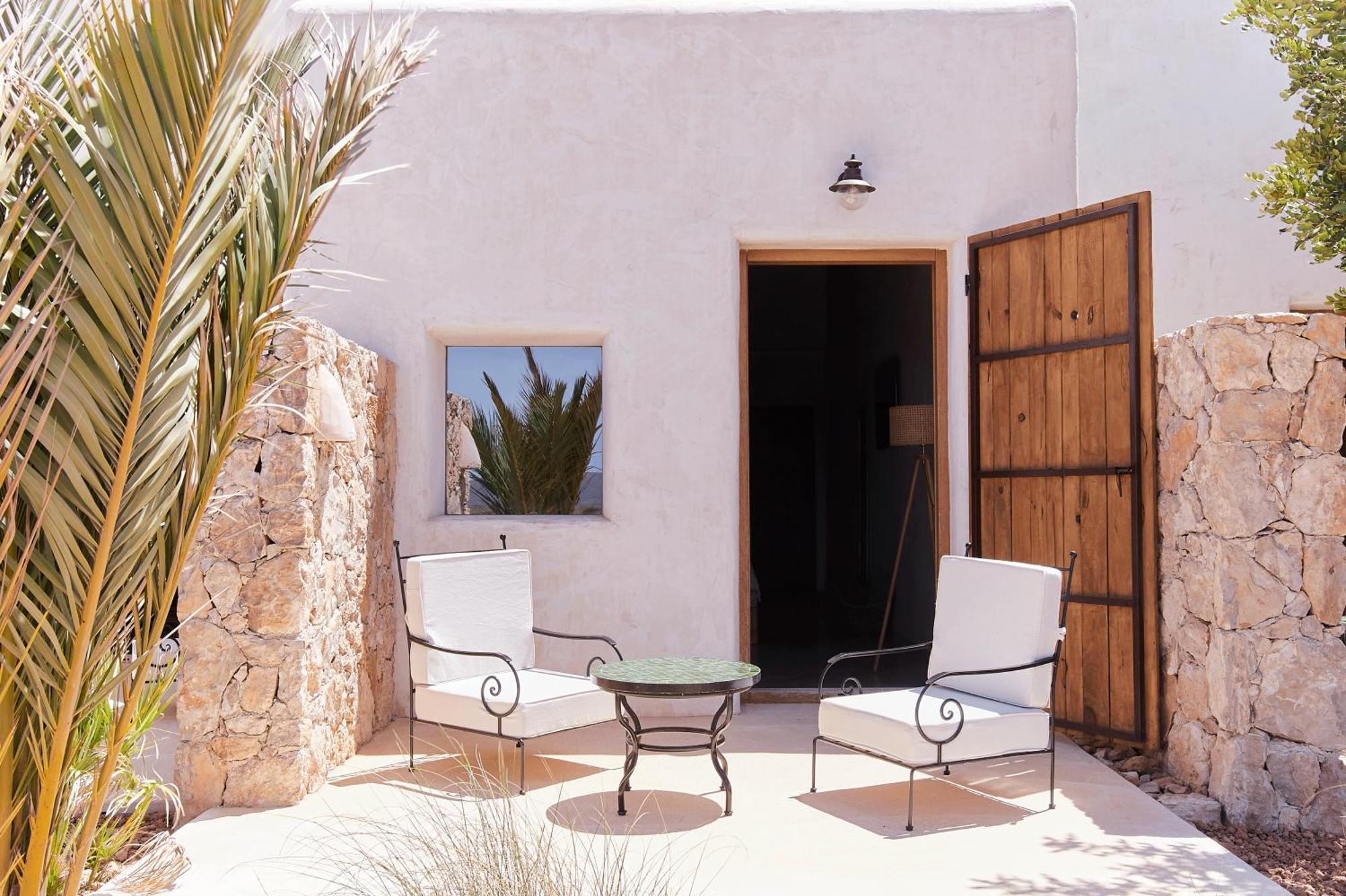 Equilicua Hotell Agua Amarga  Exteriör bild