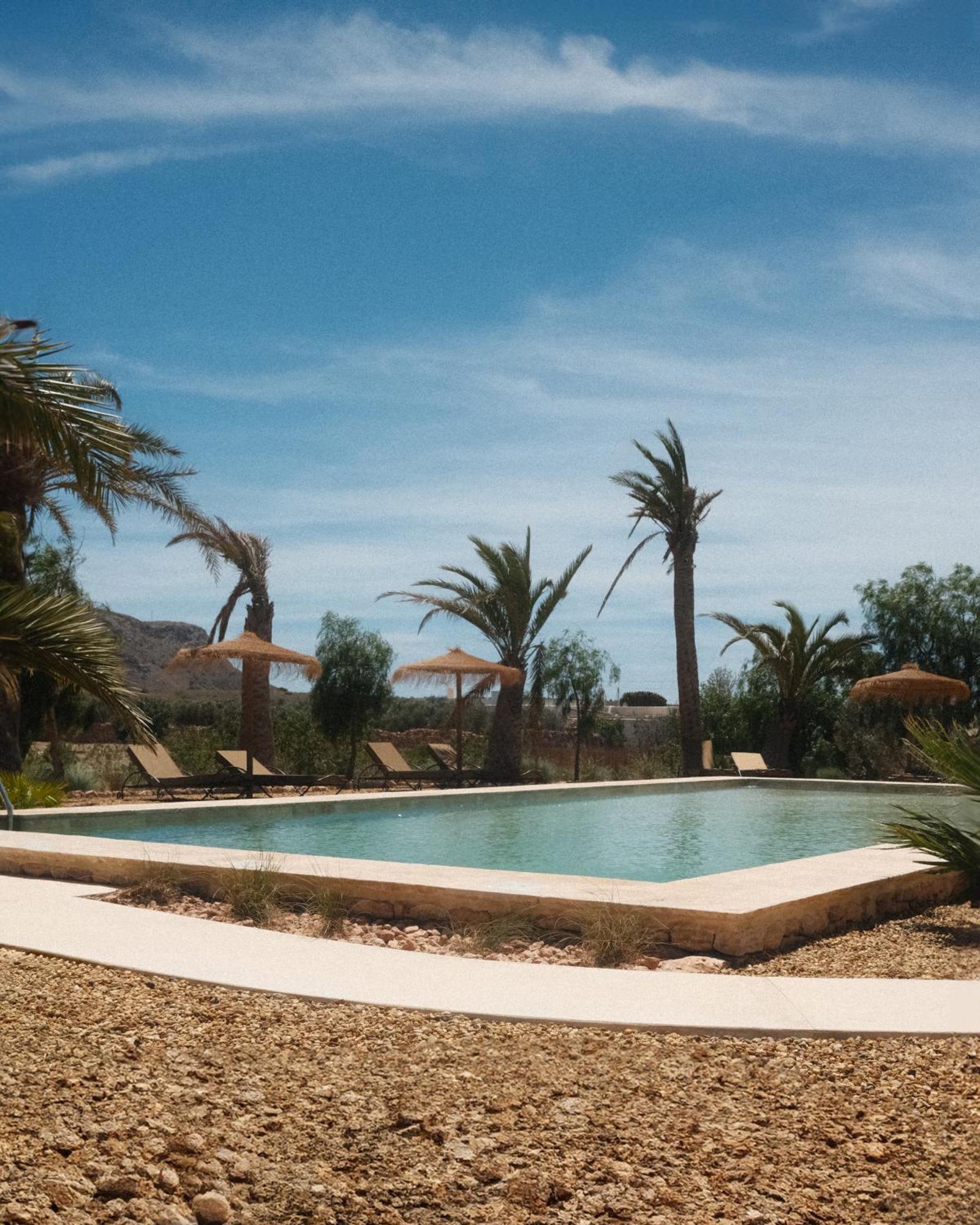 Equilicua Hotell Agua Amarga  Exteriör bild