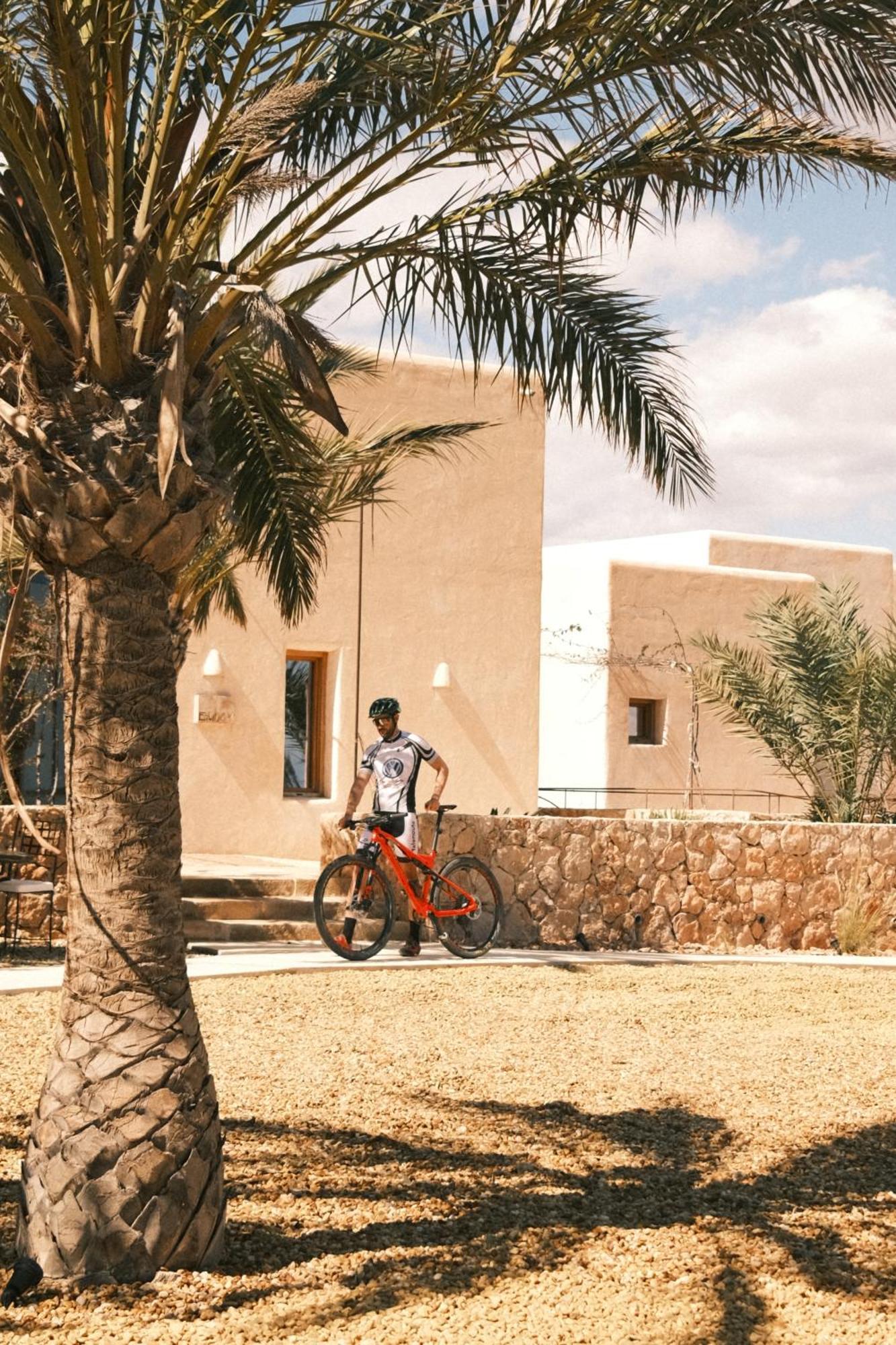 Equilicua Hotell Agua Amarga  Exteriör bild
